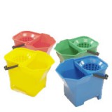 11/07 Mop Bucket & Wringer